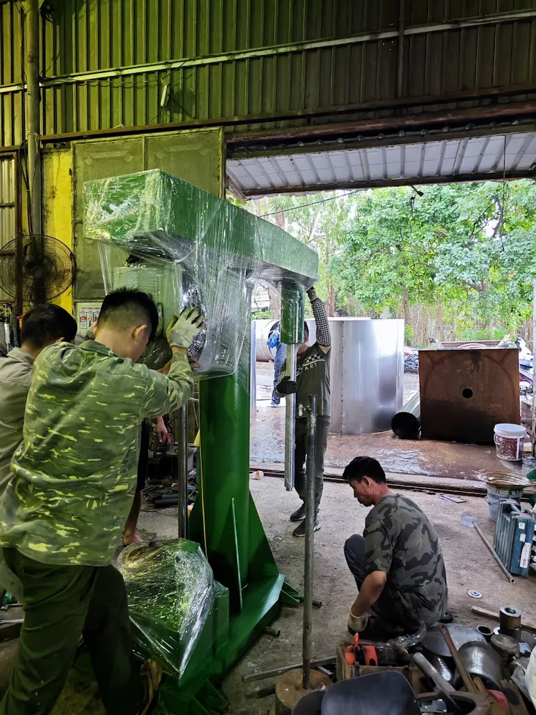 máy khuấy 2000 lít
