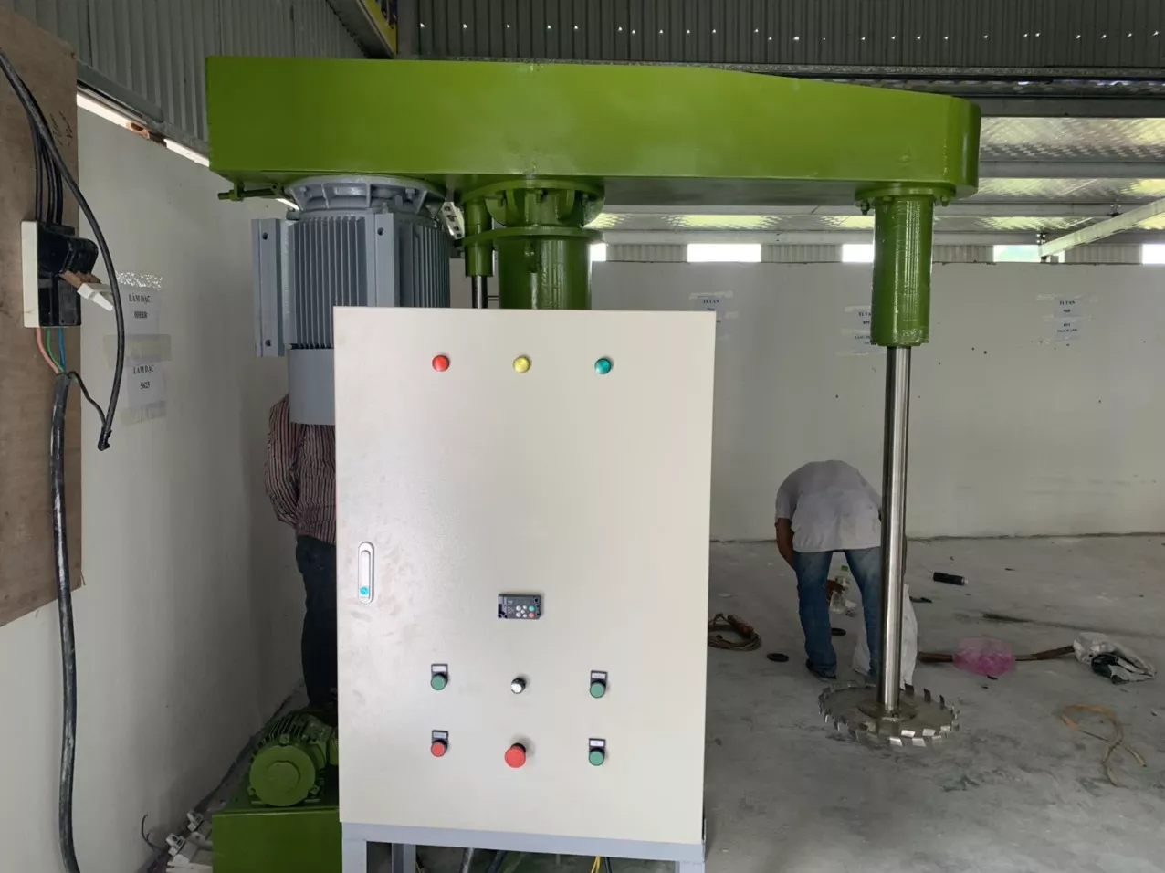 máy khuấy sơn 37kw