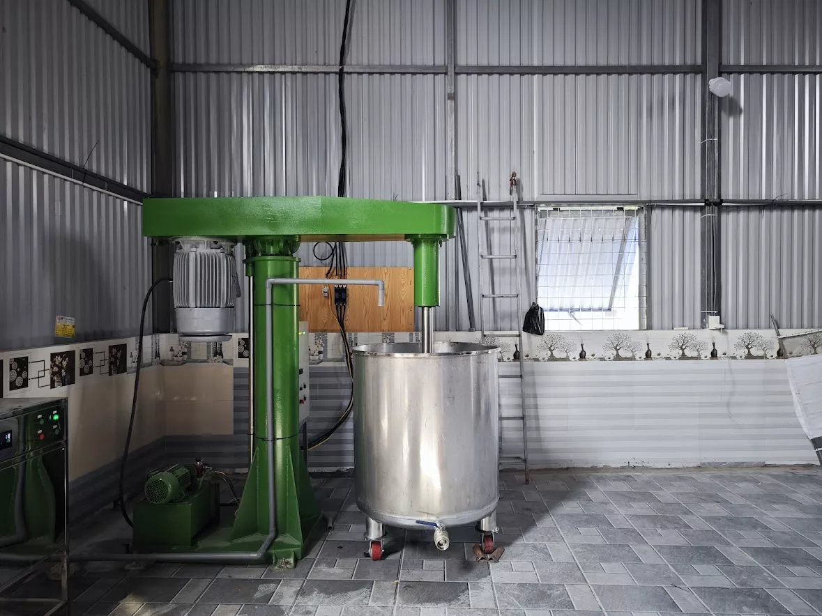 máy khuấy sơn 500 lít chất lượng hiện nay