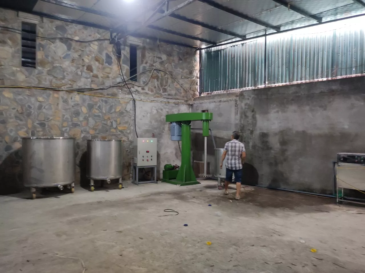 Máy khuấy sơn 500 lít giá bao nhiêu