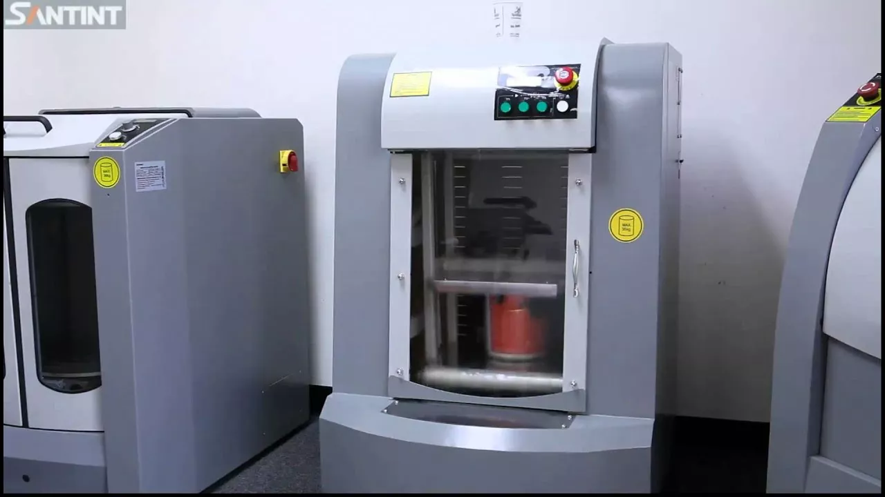 Máy lắc sơn thiết bị không thể thiếu khi sử dụng máy pha màu